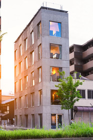 Entrance Life Saiin Hotel