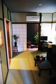 Guesthouse Hanamiya