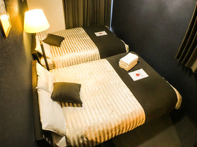 Guest House One More Heart Nishijin 1