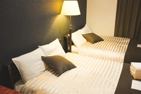 Guest House One More Heart Nishijin 1
