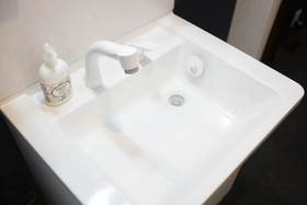 Guest House One More Heart Nishijin 1