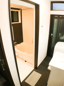 Guest House One More Heart Nishijin 1