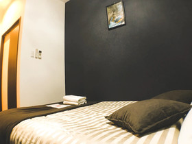 Guest House One More Heart Nishijin 1