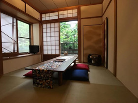 Hananobou Kinkakuji-michi