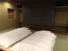 Hananobou Kinkakuji-michi