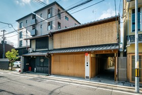 Hanatoki Machiya House