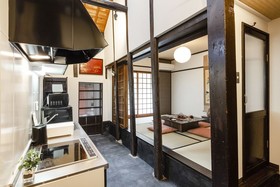 Higashiyama Jin