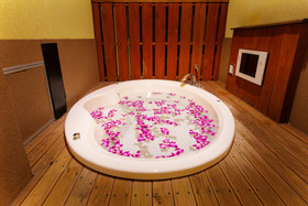 Hotel & Spa Lotus