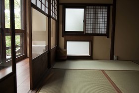 Kyoto Guesthouse Lantern In Gion
