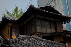 Kyoto Guesthouse Lantern In Gion