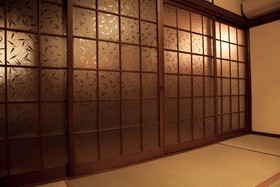 Kyoto Guesthouse Lantern In Gion