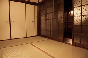 Kyoto Guesthouse Lantern In Gion