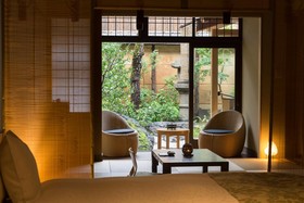 Nazuna Kyoto Nijo-tei