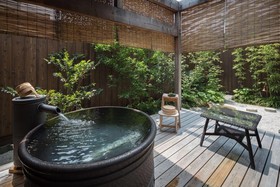 Nazuna Kyoto Nijo-tei