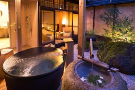 Nazuna Kyoto Nijo-tei