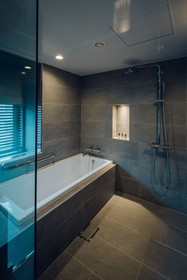 Node Hotel