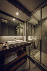 Node Hotel