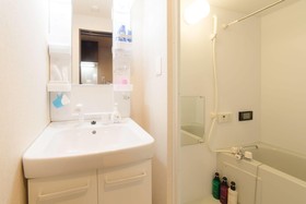 Parkside Umekoji Guest House