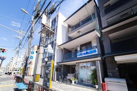 Parkside Umekoji Guest House