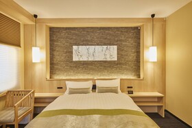 Rinn Shirakawa South