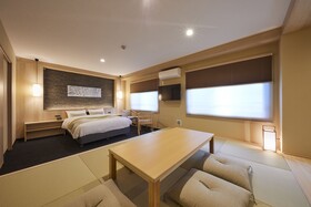 Rinn Shirakawa South