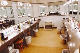 Sauna & Capsule Hotel Rumor Plaza