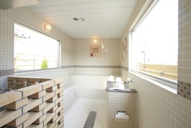Sauna & Capsule Hotel Rumor Plaza