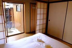 Shiki Homes - Aki