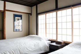 Tsuki House