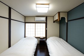 Tsuki House