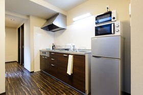 Tsuki House