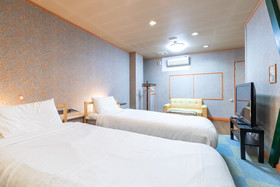 Hotel Tatsuyoshi Sennan Misakimachi by OYO Rooms