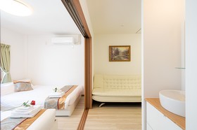 323Nanba-Near the station