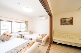 323Nanba-Near the station