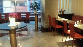 Arrow Hotel