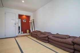 Beehive Hostel Osaka