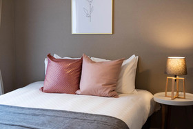 Bijou Suites Pieces