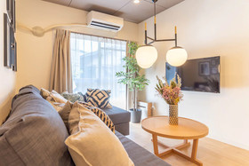 Bijou Suites Pieces