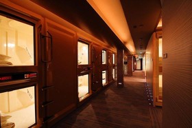 Capsule inn Osaka - Caters to Men
