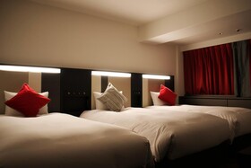 Cross Hotel Osaka