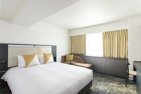 Cross Hotel Osaka
