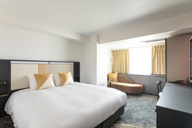 Cross Hotel Osaka