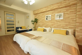 Dotonbori Higashi Art Hotel