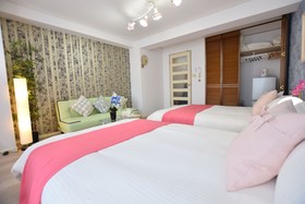 Dotonbori Higashi Art Hotel