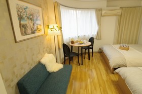 Dotonbori Higashi Art Hotel