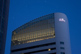Elsereine Osaka