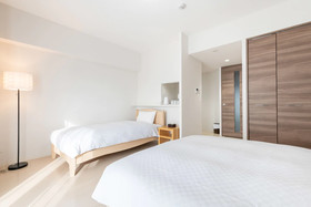 Floral Happy Stay House