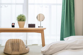 Floral Happy Stay House