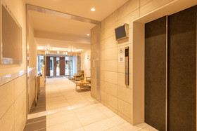 Floral Happy Stay House