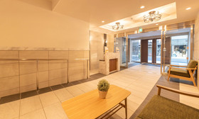 Floral Happy Stay House